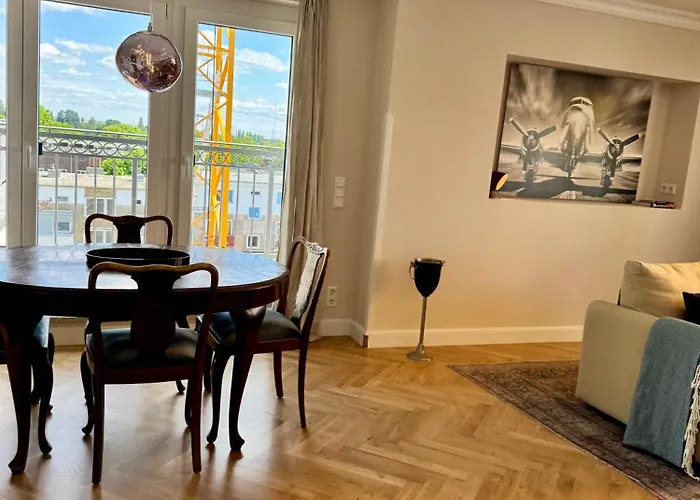 Cls Executive Penthouse *